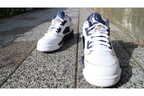 JORDANのスニーカー