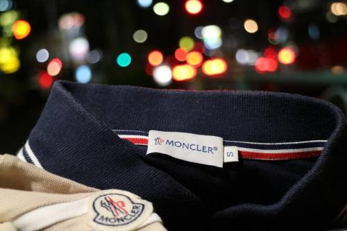 モンクレールのMONCLER