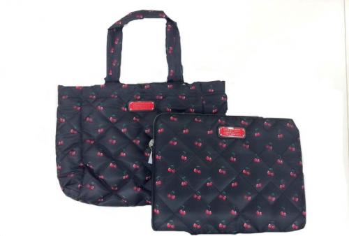 マークバイマークジェイコブスのイルビゾンテ