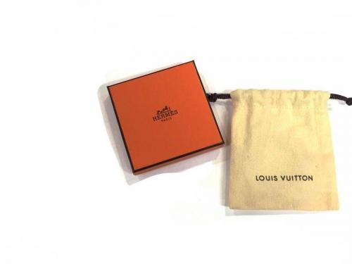HERMESのLOUIS VUITTON
