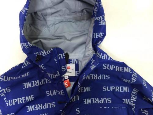 SUPREMEのシュプリーム