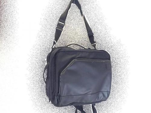 リュックの三鷹