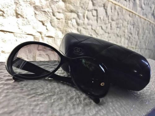 OLIVER PEOPLESのFURLA