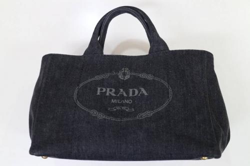 PRADAのLOUIS VUITTON