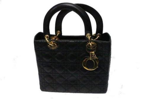 Salvatore FelrragamoのBOTTEGA VENETA