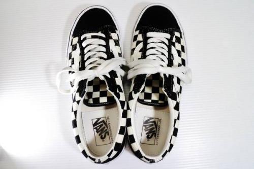 記念のスニーカー