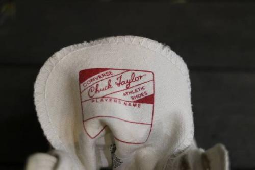 CHUCK TAYLOR