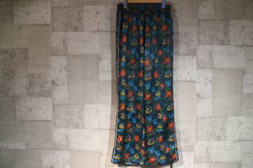 フリークスストアのジャーナルスタンダード