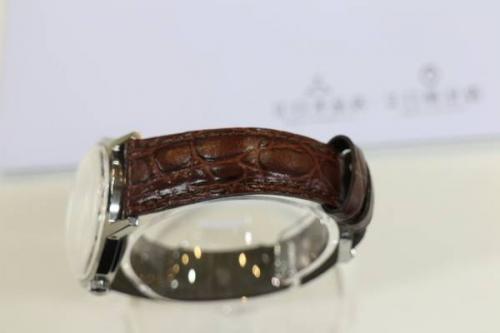 MOTO　360のスマートウォッチ