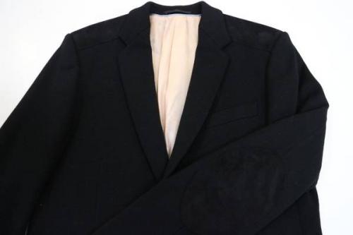 プラダのアパレル