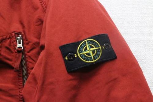 ストーンアイランドの三鷹