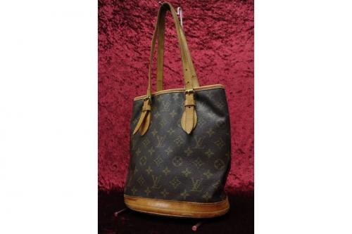 山本寛斎のバッグ