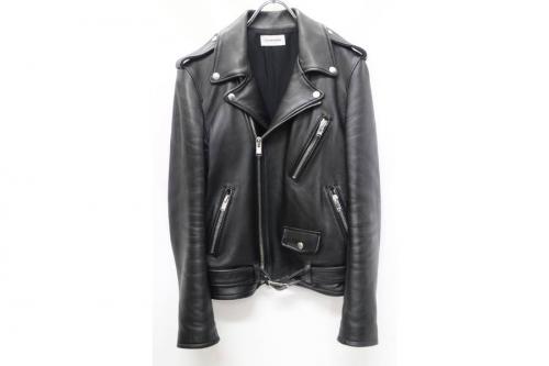 トップスのライダース