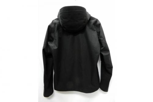 マウンテンパーカーのARC’TERYX