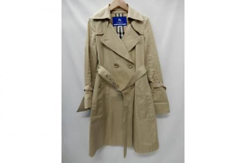 BURBERRY BLUE LABELのトレンチコート