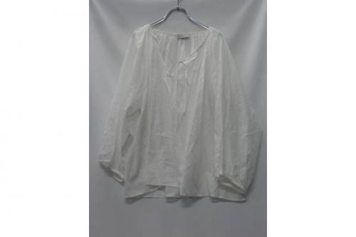 ブラウスのワイドパンツ