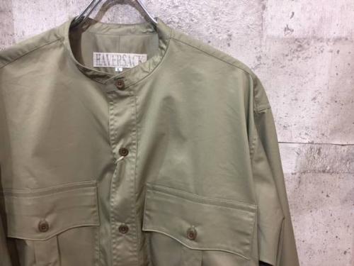 半袖シャツの三鷹