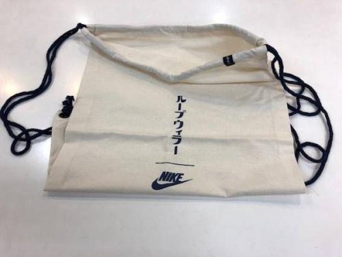 ループウィラーのスニーカー