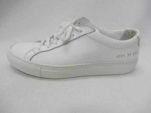 COMMON PROJECTSのレザースニーカー