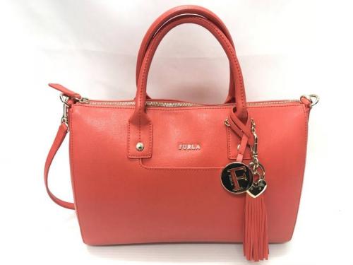 ラグジュアリーブランドのFURLA