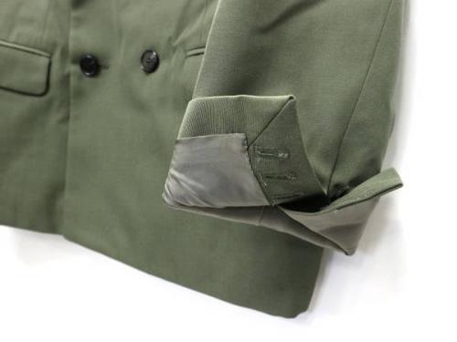 アンユーズドのジャケット