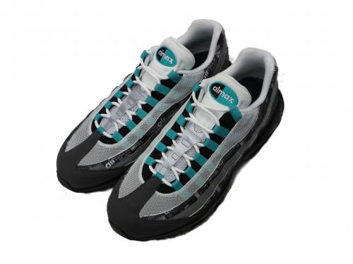 スニーカーのNIKE