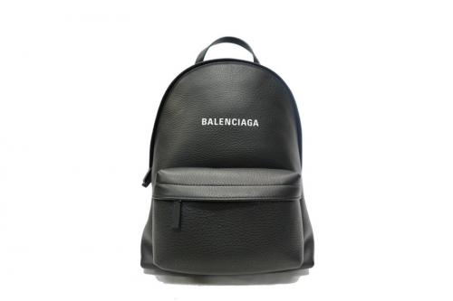 BALENCIAGAのバレンシアガ