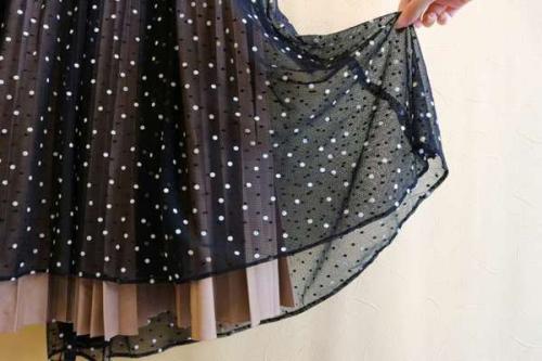 スカートのチュール