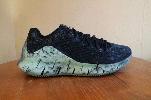 リーボック　ビリオネアボーイズクラブのコラボスニーカー