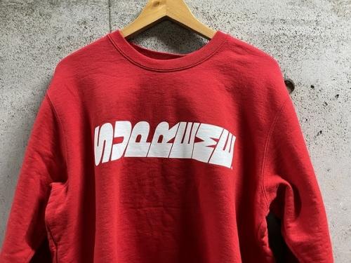 シュプリームのスウェット