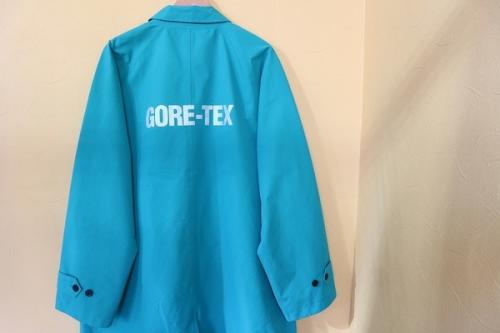 シュプリームのGore-Tex Overcoat