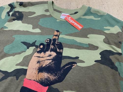 SUPREMEのシュプリーム