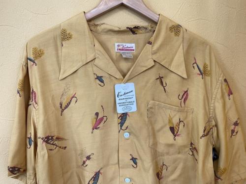 クッシュマンのオープンカラーシャツ