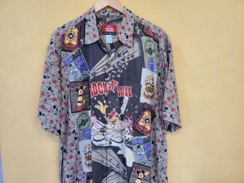 レイン スプナーのアロハシャツ