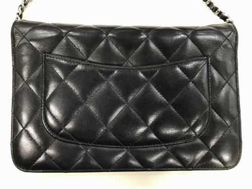 シャネルのマトラッセチェーンウォレット バッグ