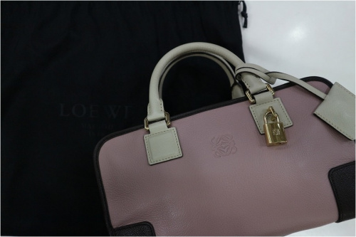ラグジュアリーブランドのLOEWE
