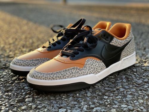 ナイキエスビーのCV6283-001