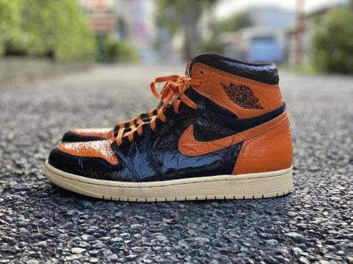 ナイキのAIR JORDAN 1 RETRO HIGH OG　555088-028