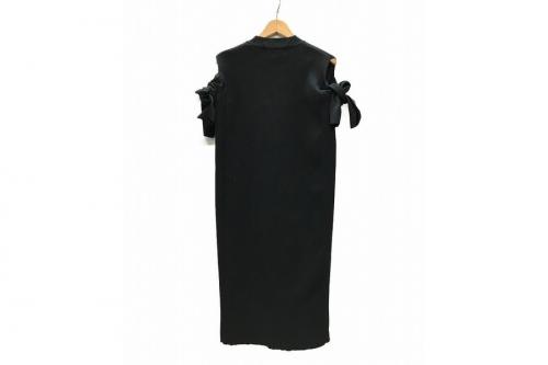 アキラナカのBella ribbon dress