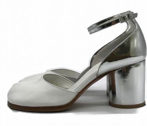 マルタンマルジェラ 22のバイカラータビヒールサンダル