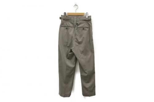 ニートのLoose Chino Beltless 2タックパンツ