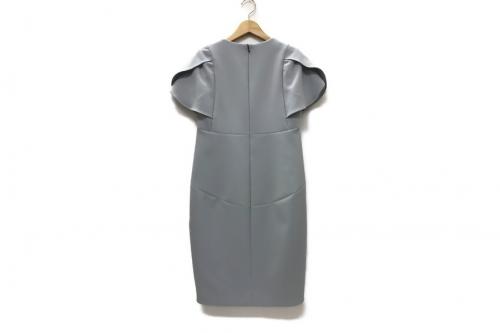 ヨーコチャンのフレアースリーブパールスリットラインドレス ワンピース