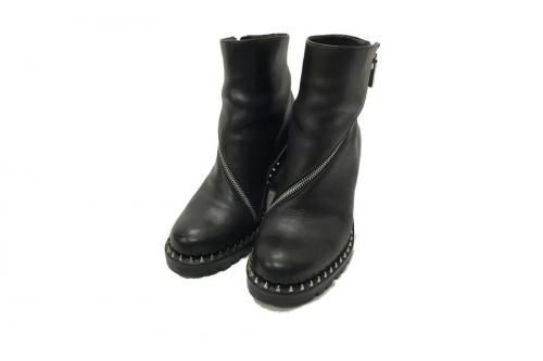 Christian Louboutinのクリスチャンルブタン