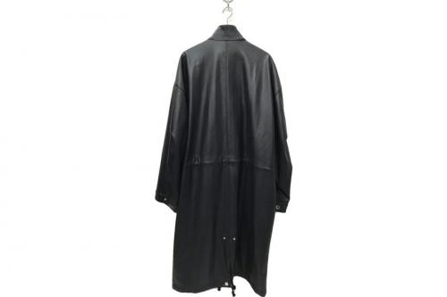 チノの21AW SYNTHETIC LEATHERコート