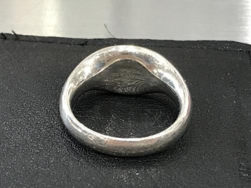 ティファニーのシグネットリング