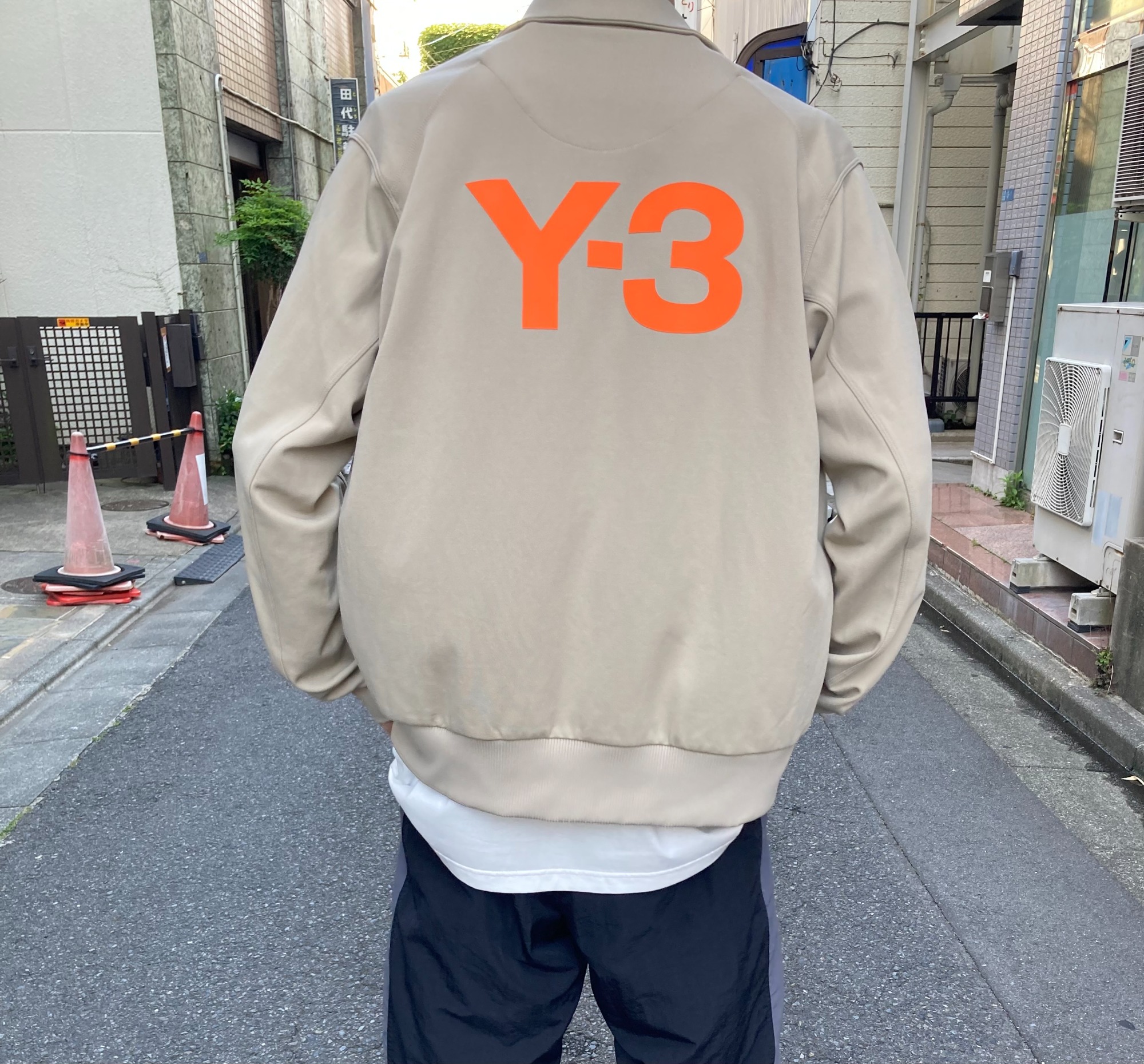 Y-3/ワイスリー】よりトラックジャケットと【Y's / ワイズ】Tシャツの