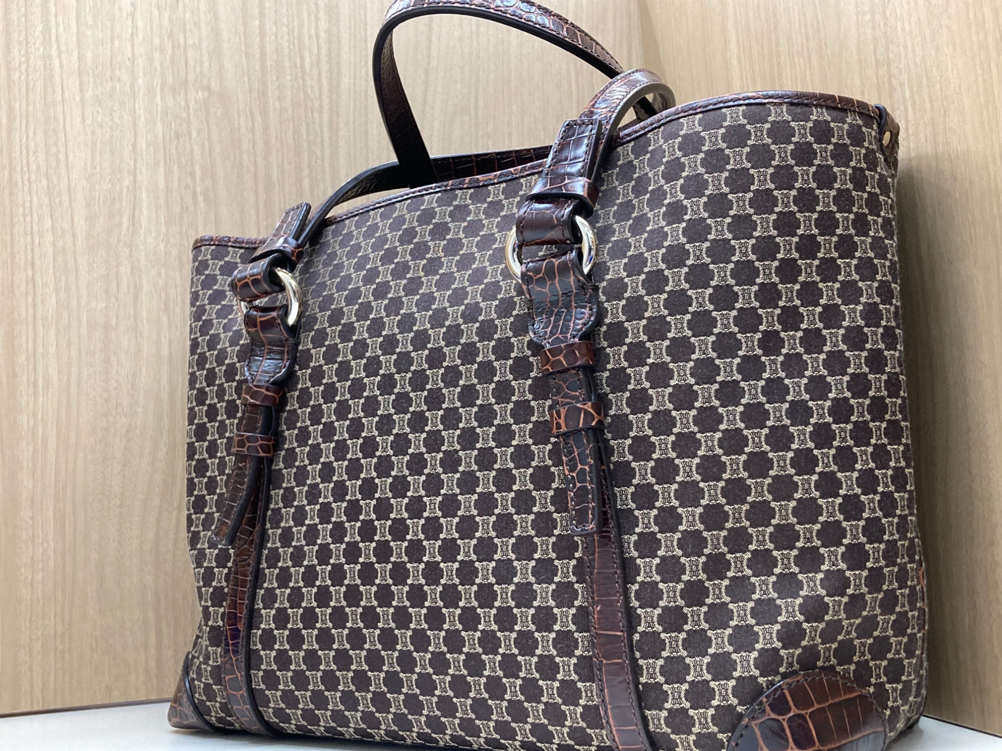 CELINE/セリーヌ】マカダムキャンバストートバックを入荷致しました