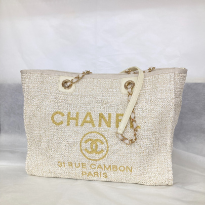 「ラグジュアリーブランドのCHANEL 」