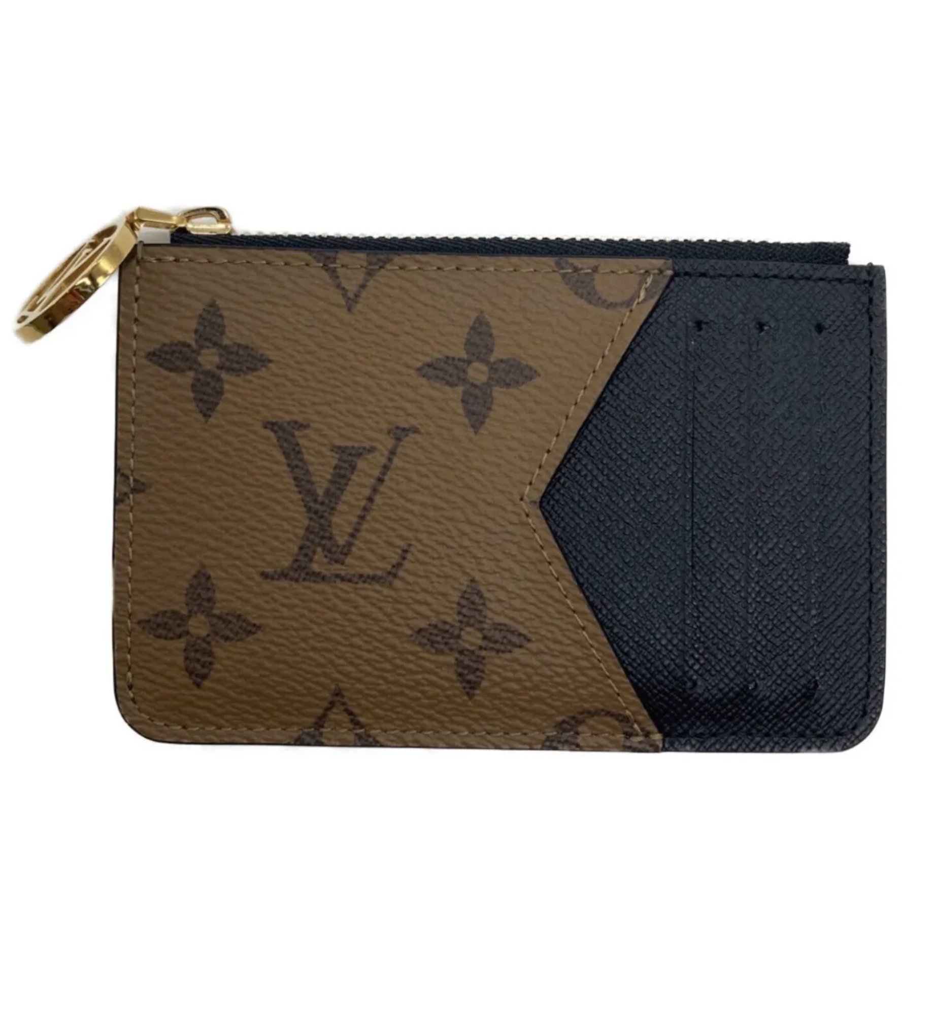 Louis Vuitton モノグラムフラグメントケース LOUIS VUITTON / ルイ ヴィトン】フラグメントケース 手元を洗練された