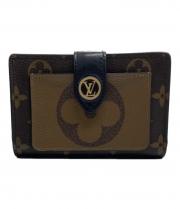 「ラグジュアリーブランドのLOUIS VUITTON 」